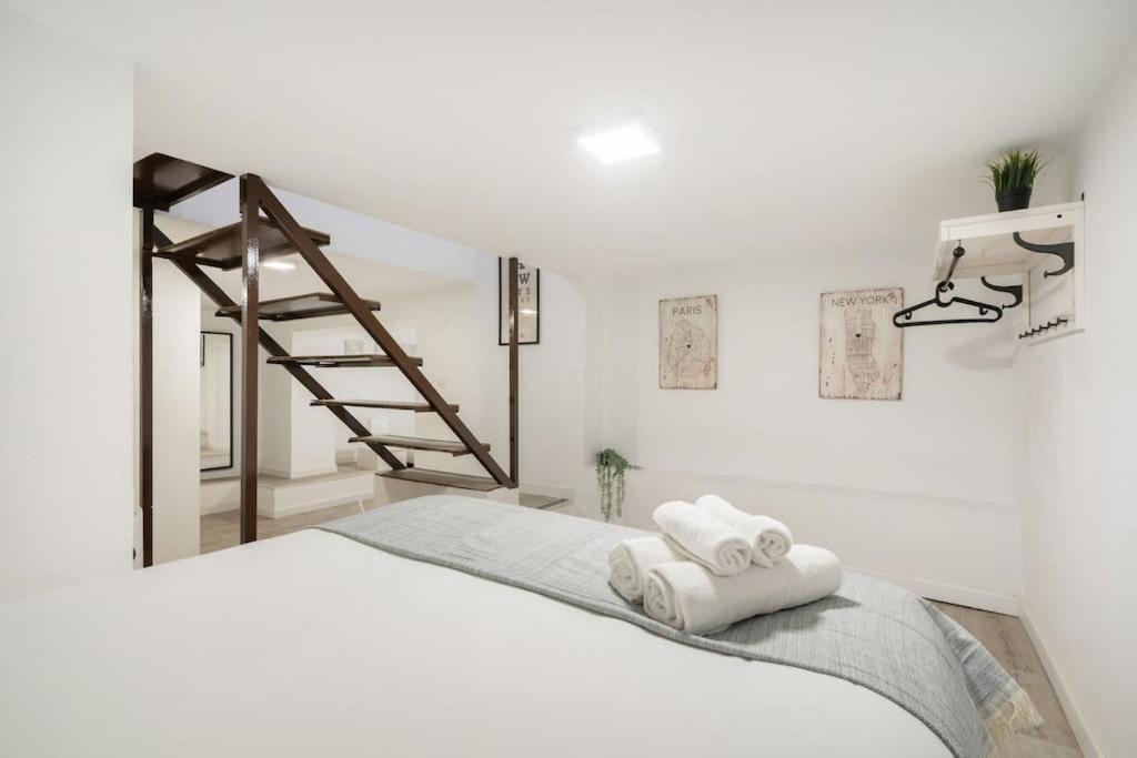 Apartament Charming Flat In Madrid-Rio Zewnętrze zdjęcie