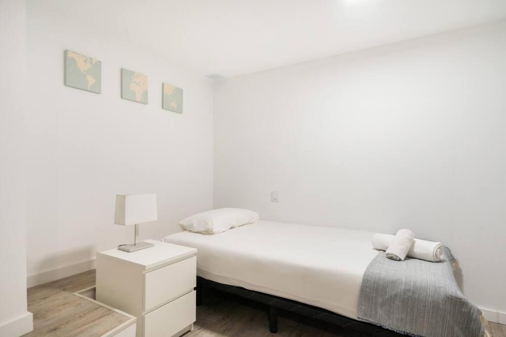 Apartament Charming Flat In Madrid-Rio Zewnętrze zdjęcie