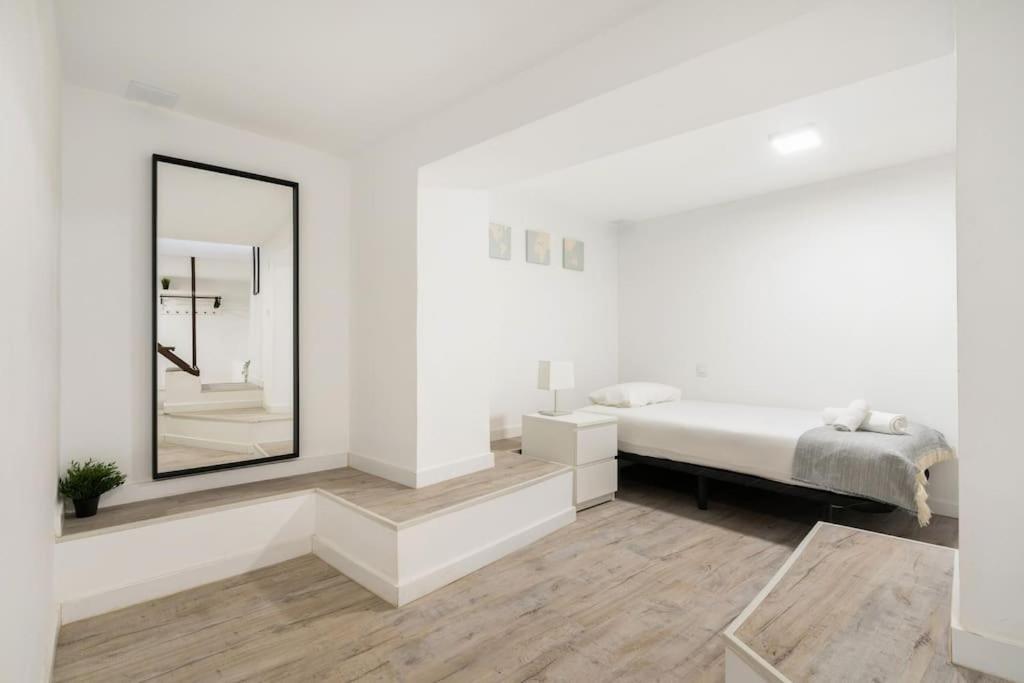 Apartament Charming Flat In Madrid-Rio Zewnętrze zdjęcie