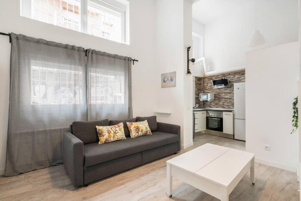Apartament Charming Flat In Madrid-Rio Zewnętrze zdjęcie